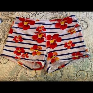 Savage Barbell booty shorts